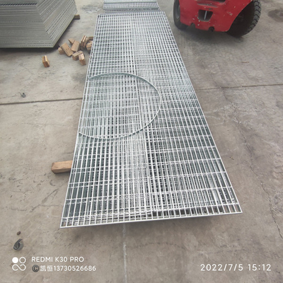 보도 12 Ｘ 24 Ｘ 1.5&quot;을 위한 주문 제작된 고온 침지 아연도강 회절격자